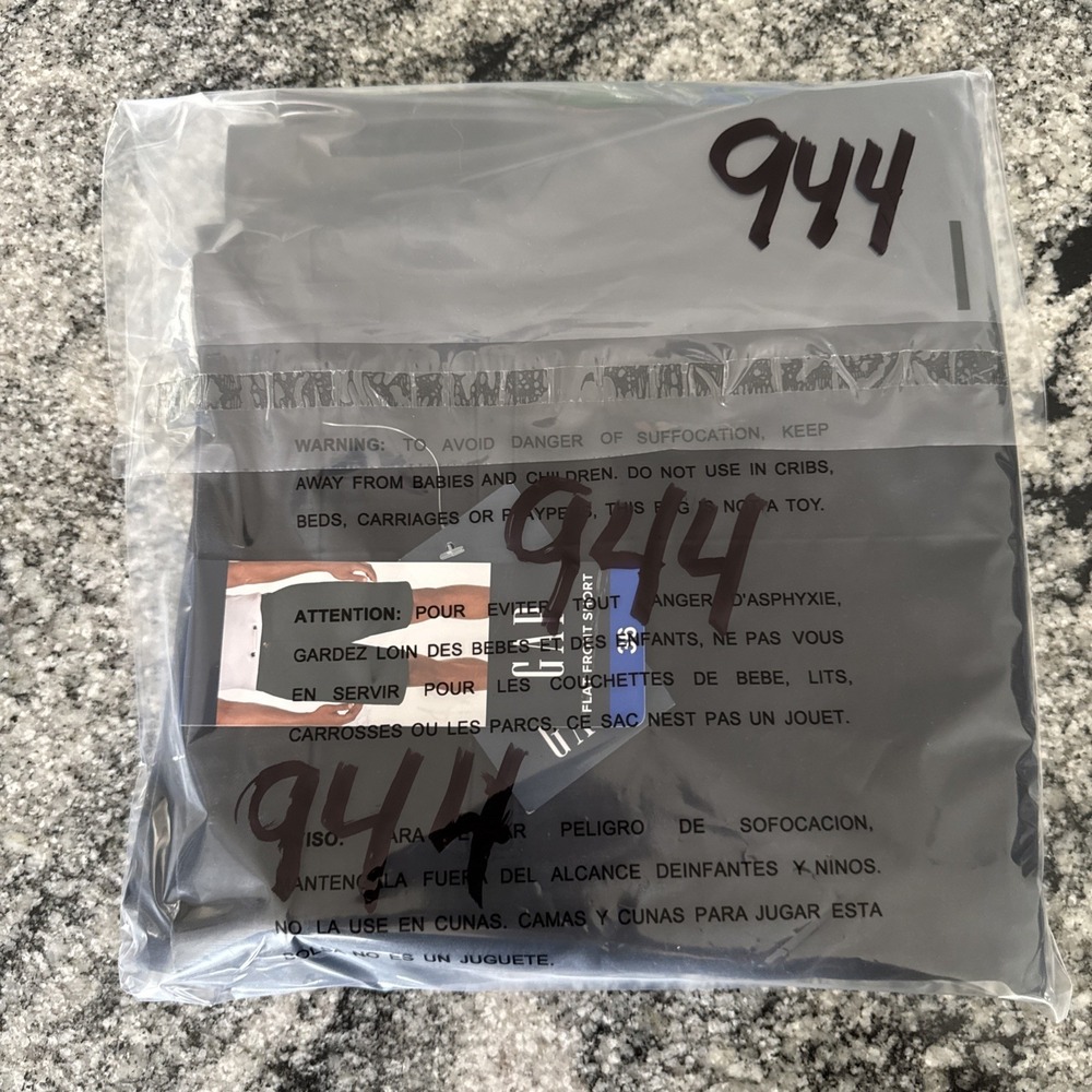 Gap Mens Flat Front Shorts Black Size-36 Brand New With Tags #944 - Picture 4 of 4